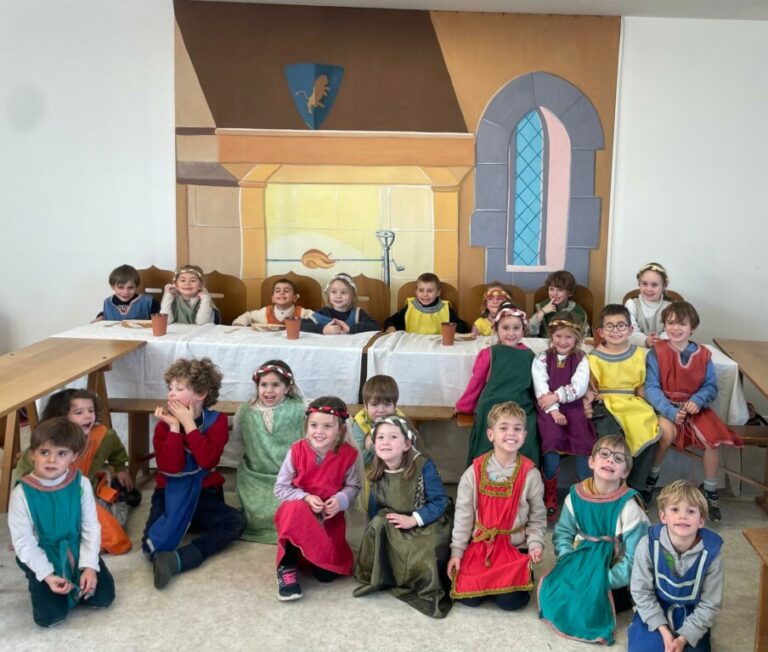 Les GS/CP découvrent la vie au Moyen-Age